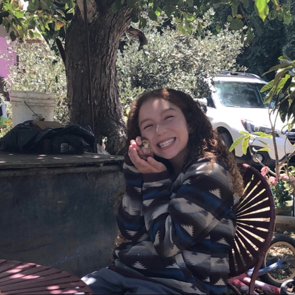 Meet your Posher, Anisa